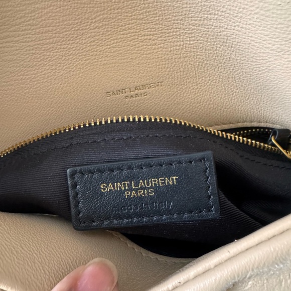 Authentic Yves Saint Laurent Beige Quilted Leather Shoulder Bag - Picture 10 of 16